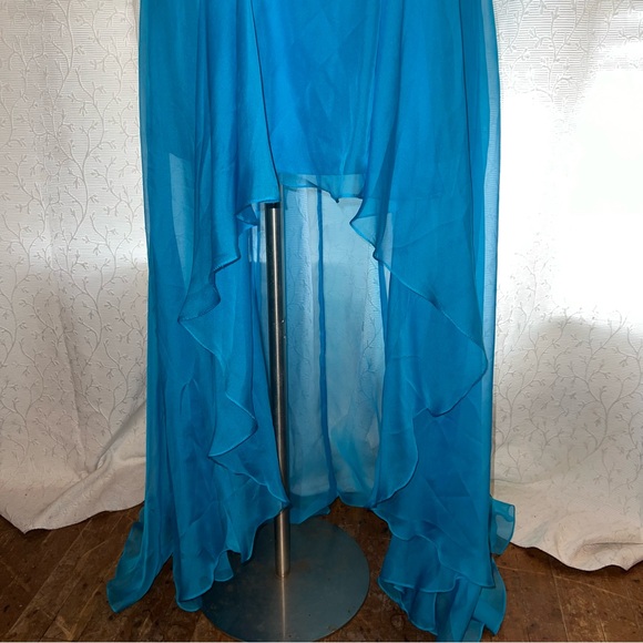 Love 16 prom dress - Picture 4 of 10